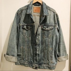 Levi’s Trucker Jacket